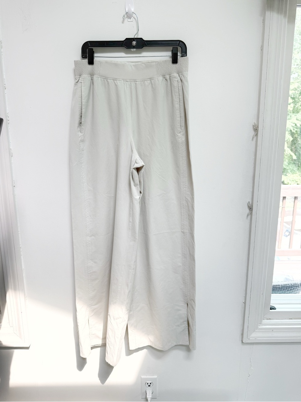 Lululemon Stretch Woven Wide-Leg High-Rise Pant